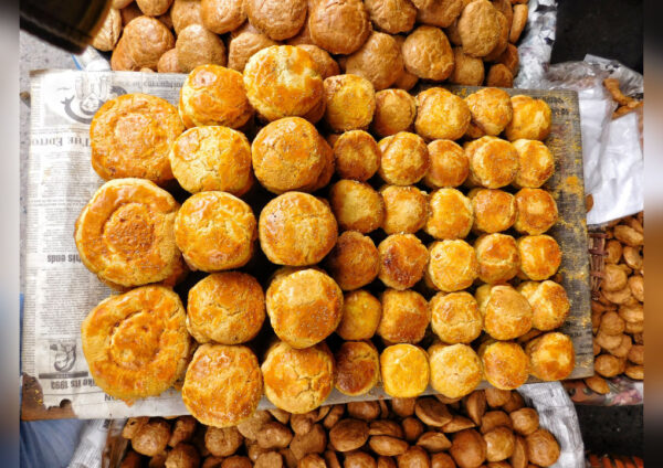 Sweet Kashmiri Kulcha (Medium Size)